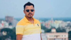 হাজীগঞ্জ বাজার থেকে সাবেক ছাত্রলীগ নেতা খোকন বলি আটক