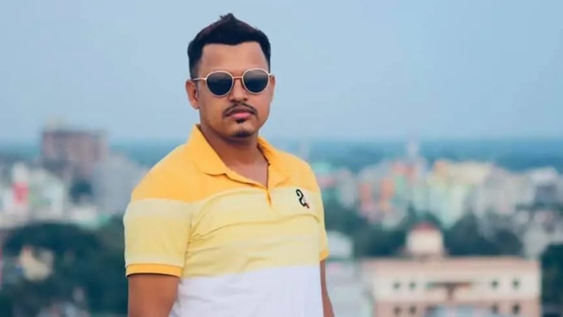 হাজীগঞ্জ বাজার থেকে সাবেক ছাত্রলীগ নেতা খোকন বলি আটক