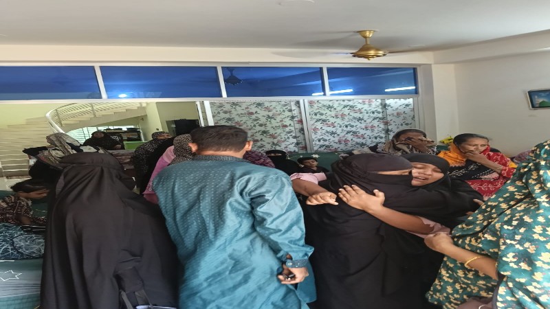 শাহরাস্তিতে ঘরে ঢুকে ডাকাতি, এক গৃহবধূ নিহত আরেক গৃহবধূ আহত