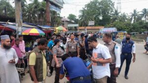 চাঁদপুরে পুলিশের চেকপোস্ট অভিযানে, ৩৫টি সিএনজি ও মোটরসাইকেল আটক