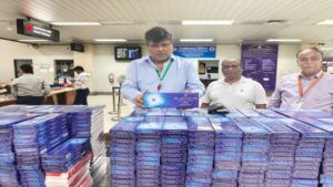 শাহ আমানতে এক ফ্লাইটে ১,৮০২ কার্টুন সিগারেট আটক, শুল্ক-করসহ মূল্য সাড়ে ৫ কোটি টাকা
