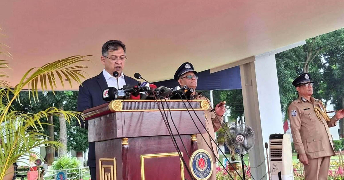 পুলিশকে দলীয় প্রভাবমুক্ত ও জনবান্ধব করার আহ্বান স্বরাষ্ট্রমন্ত্রীর