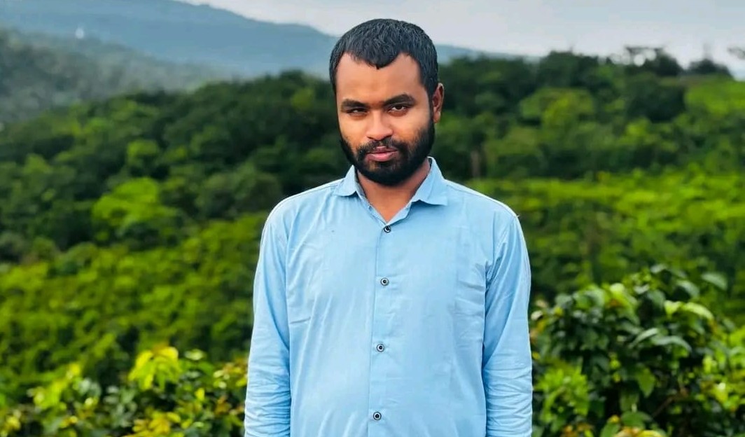 মেয়াদ শেষ হওয়ার ১৭ দিন আগে চাকসু সদস্য আকাশ দাশের শপথগ্রহণ